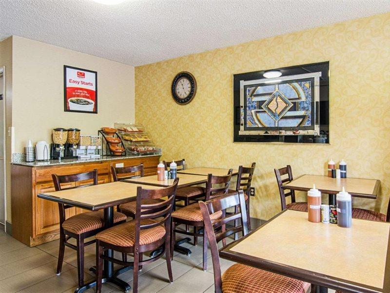 Econo Lodge Lynchburg Ngoại thất bức ảnh