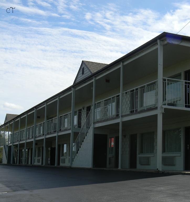Econo Lodge Lynchburg Ngoại thất bức ảnh
