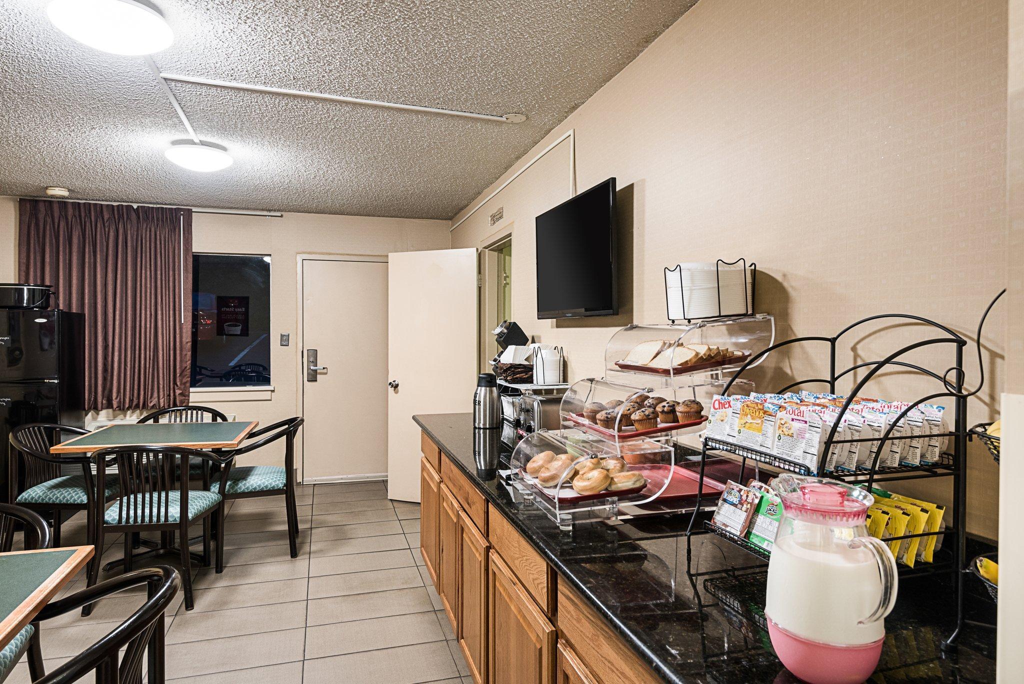 Econo Lodge Lynchburg Ngoại thất bức ảnh