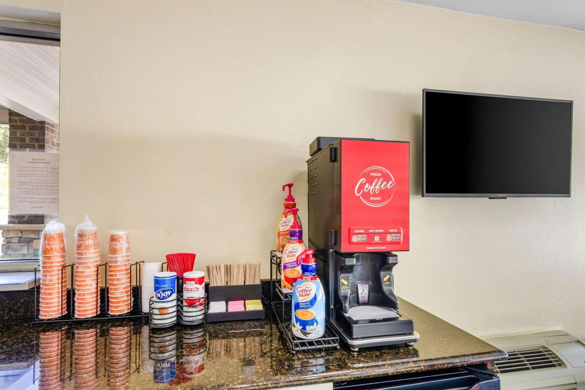 Econo Lodge Lynchburg Ngoại thất bức ảnh