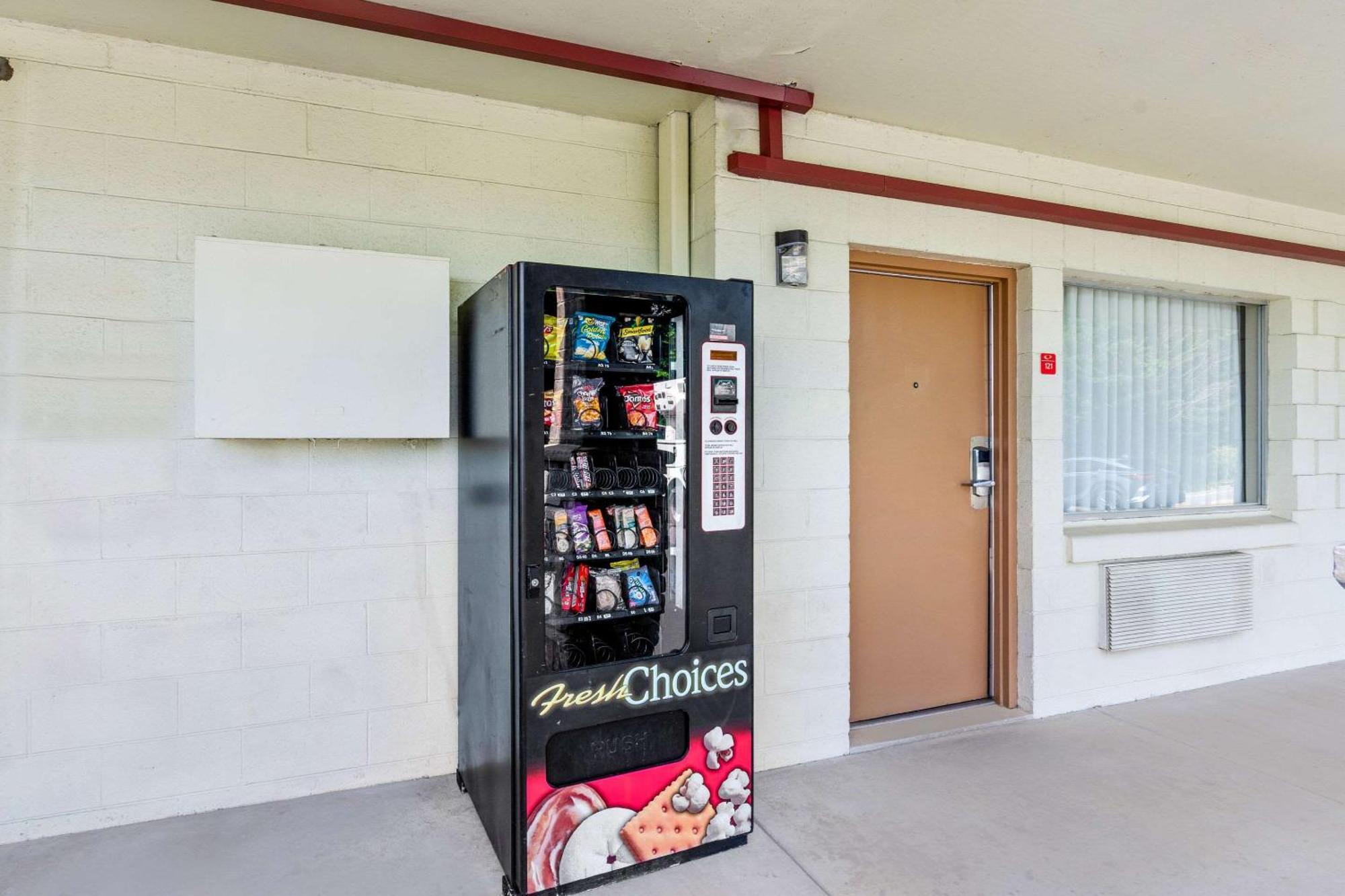 Econo Lodge Lynchburg Ngoại thất bức ảnh