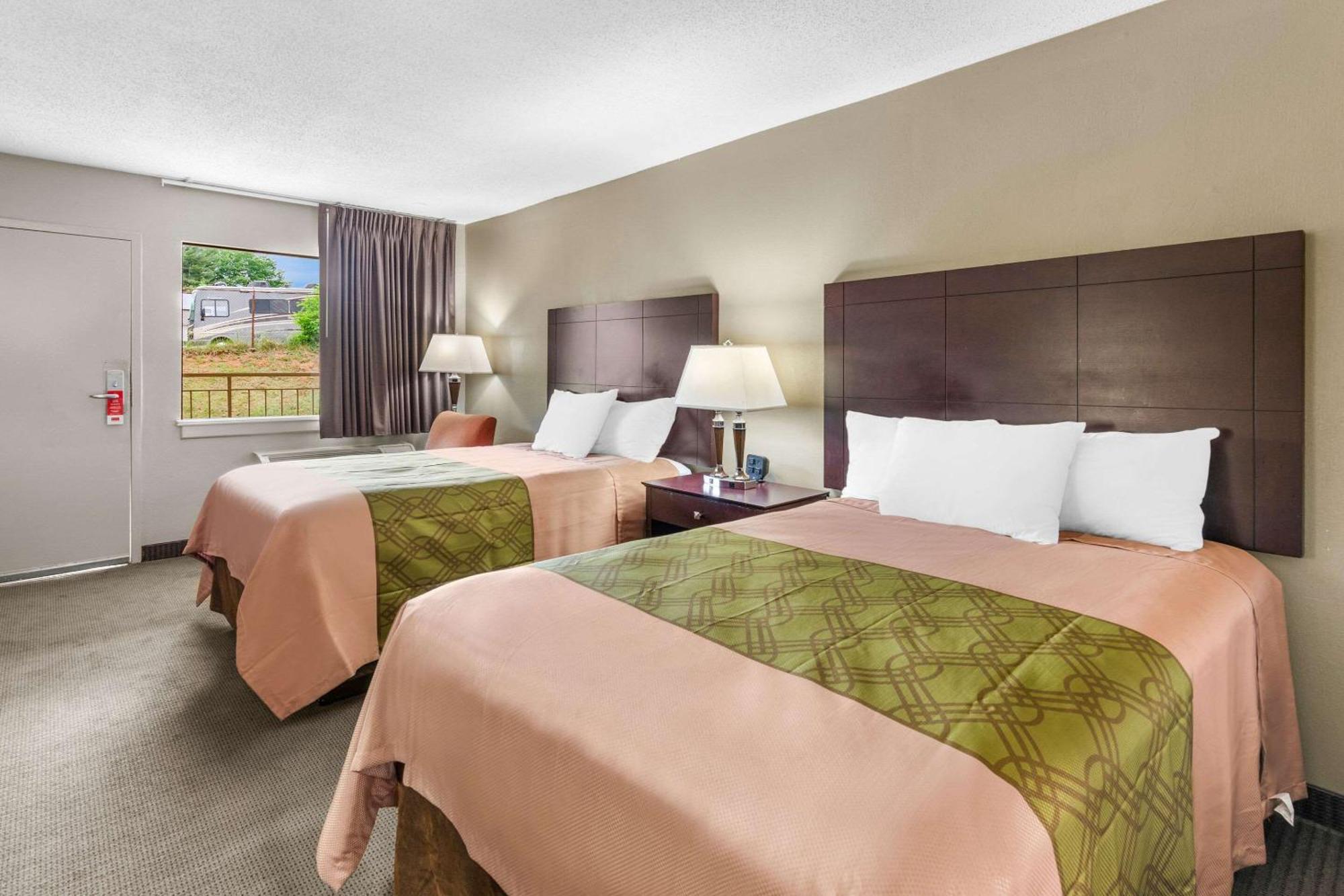 Econo Lodge Lynchburg Ngoại thất bức ảnh