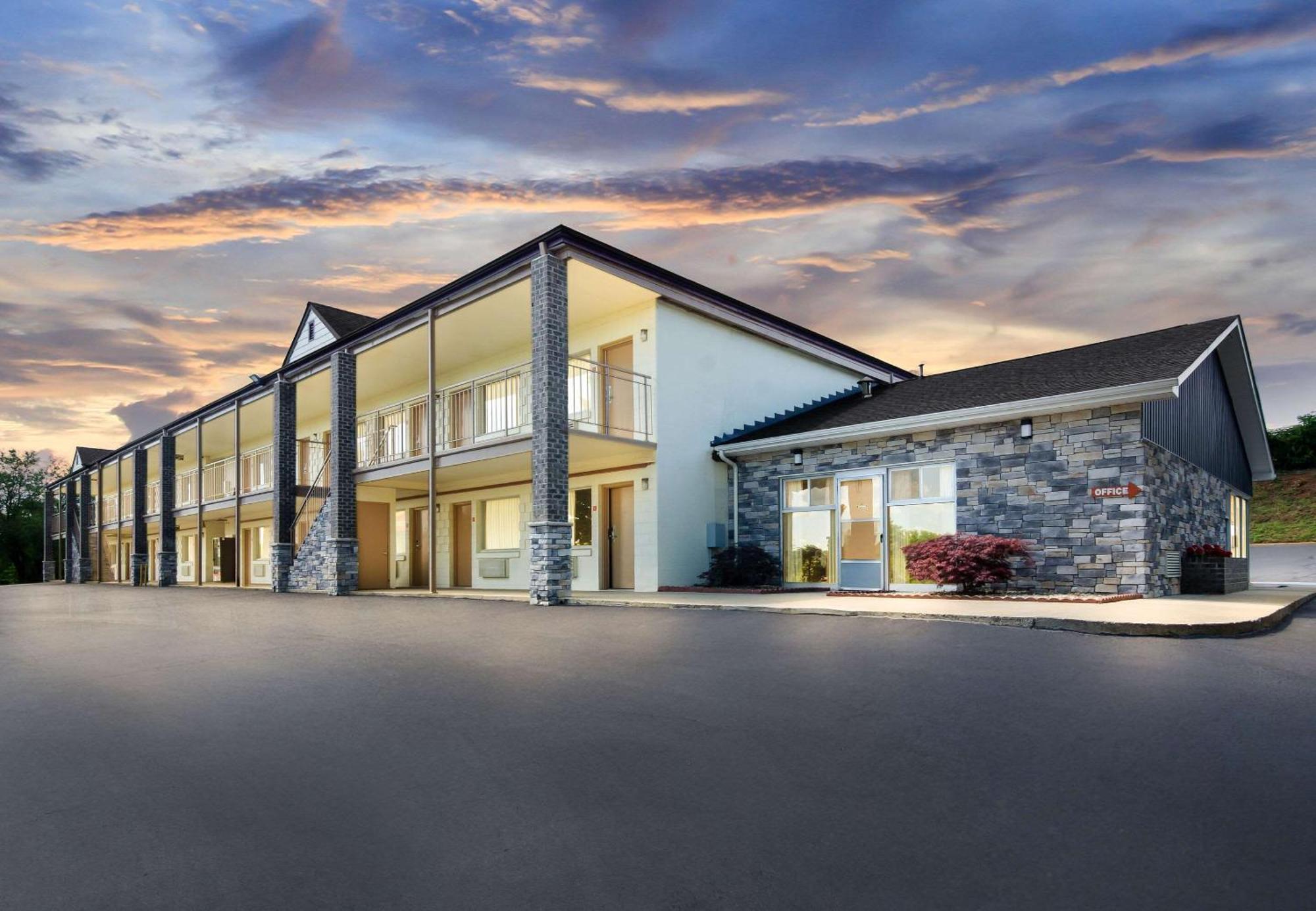 Econo Lodge Lynchburg Ngoại thất bức ảnh