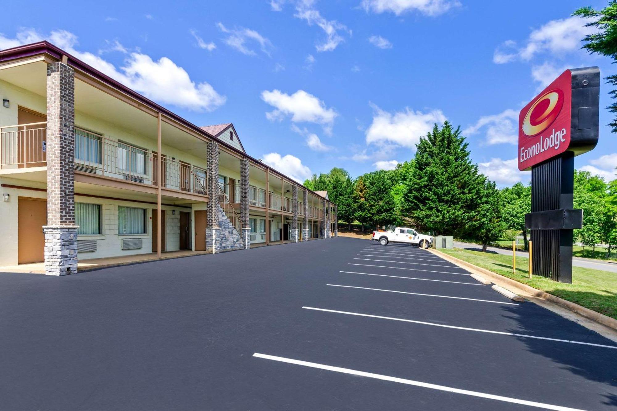 Econo Lodge Lynchburg Ngoại thất bức ảnh