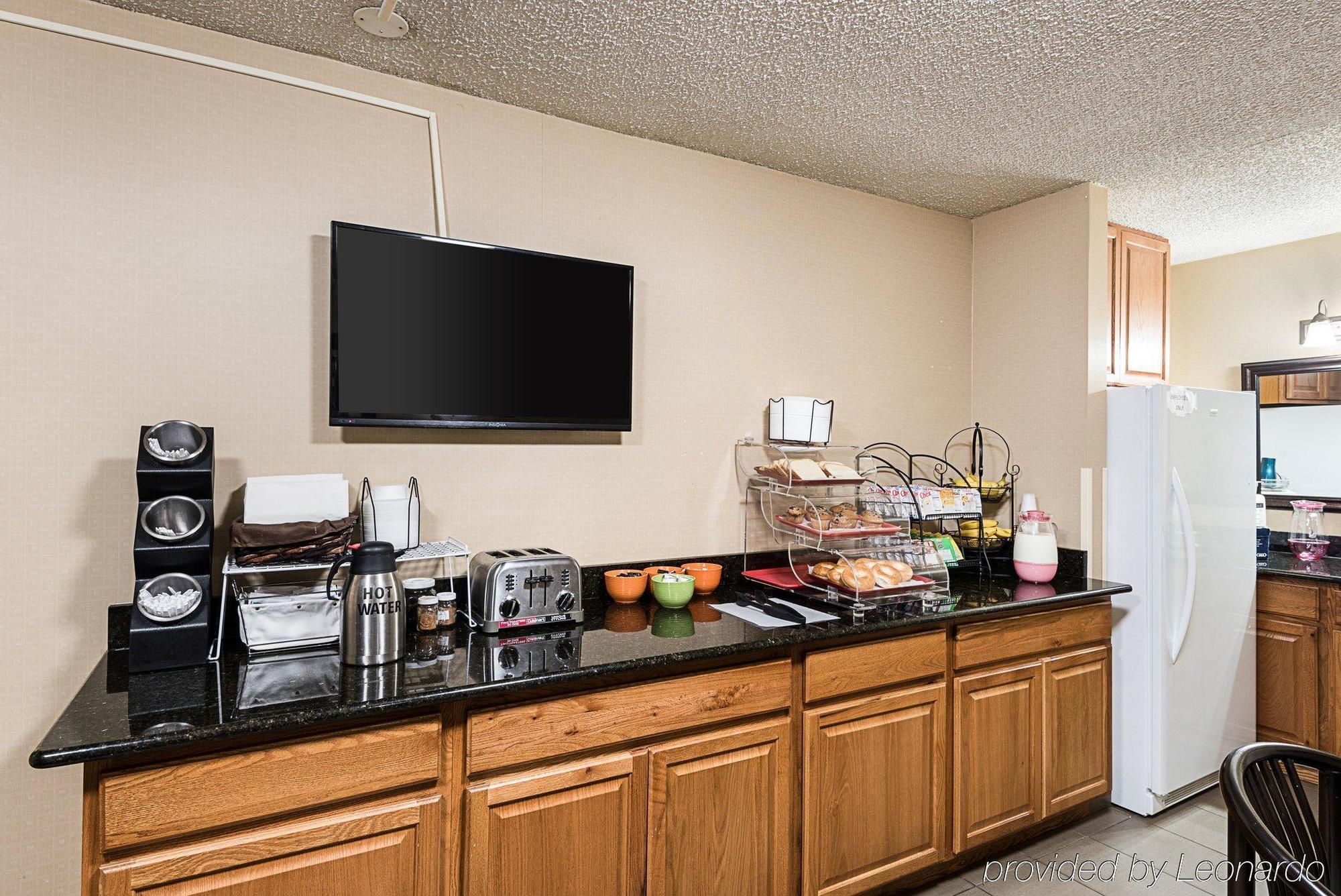 Econo Lodge Lynchburg Ngoại thất bức ảnh