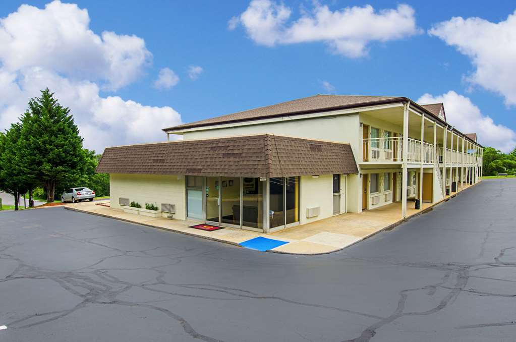 Econo Lodge Lynchburg Ngoại thất bức ảnh
